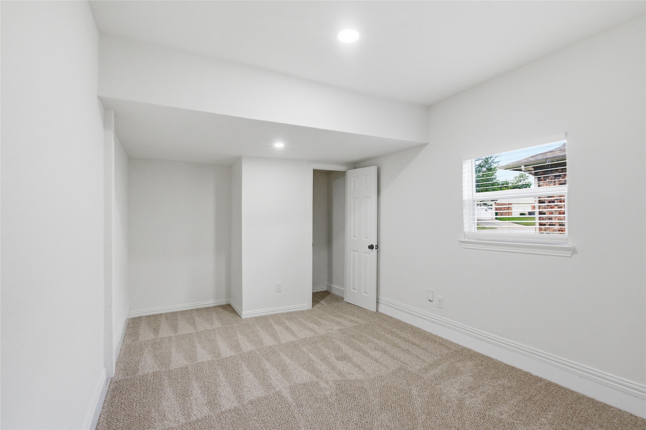 5644 Santa Fe Trail Haltom City TX 76148