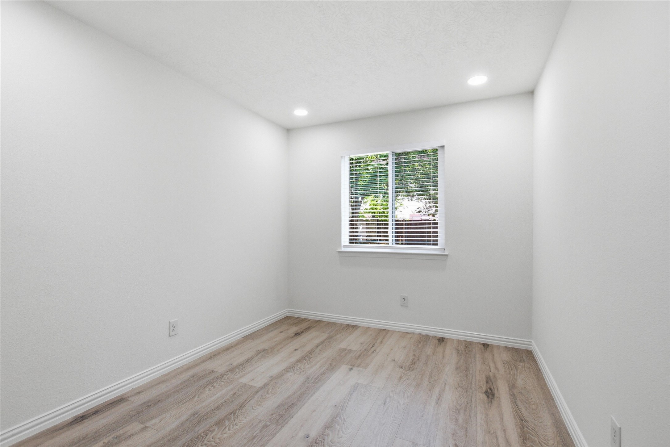 5644 Santa Fe Trail Haltom City TX 76148
