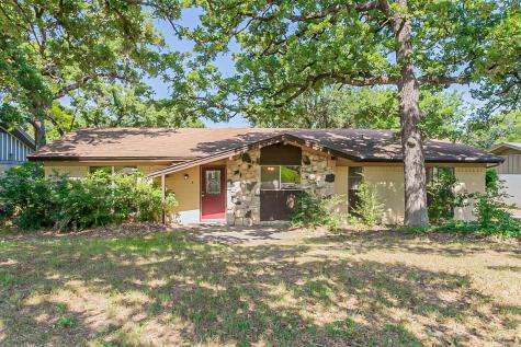 13 Kingston Court Bedford TX 76022