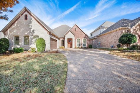 3601 Regents Park Court Arlington TX 76017