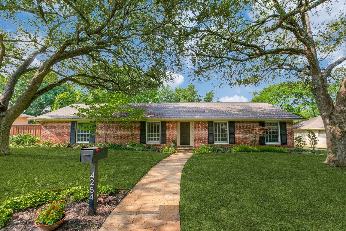 4254 Royal Ridge Drive Dallas TX 75229