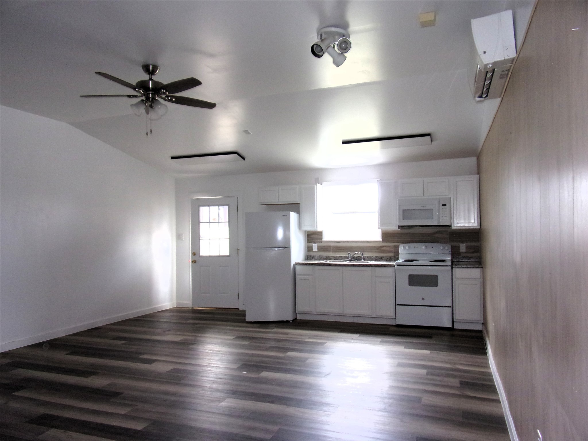 403 S Live Oak Street San Saba TX 76877