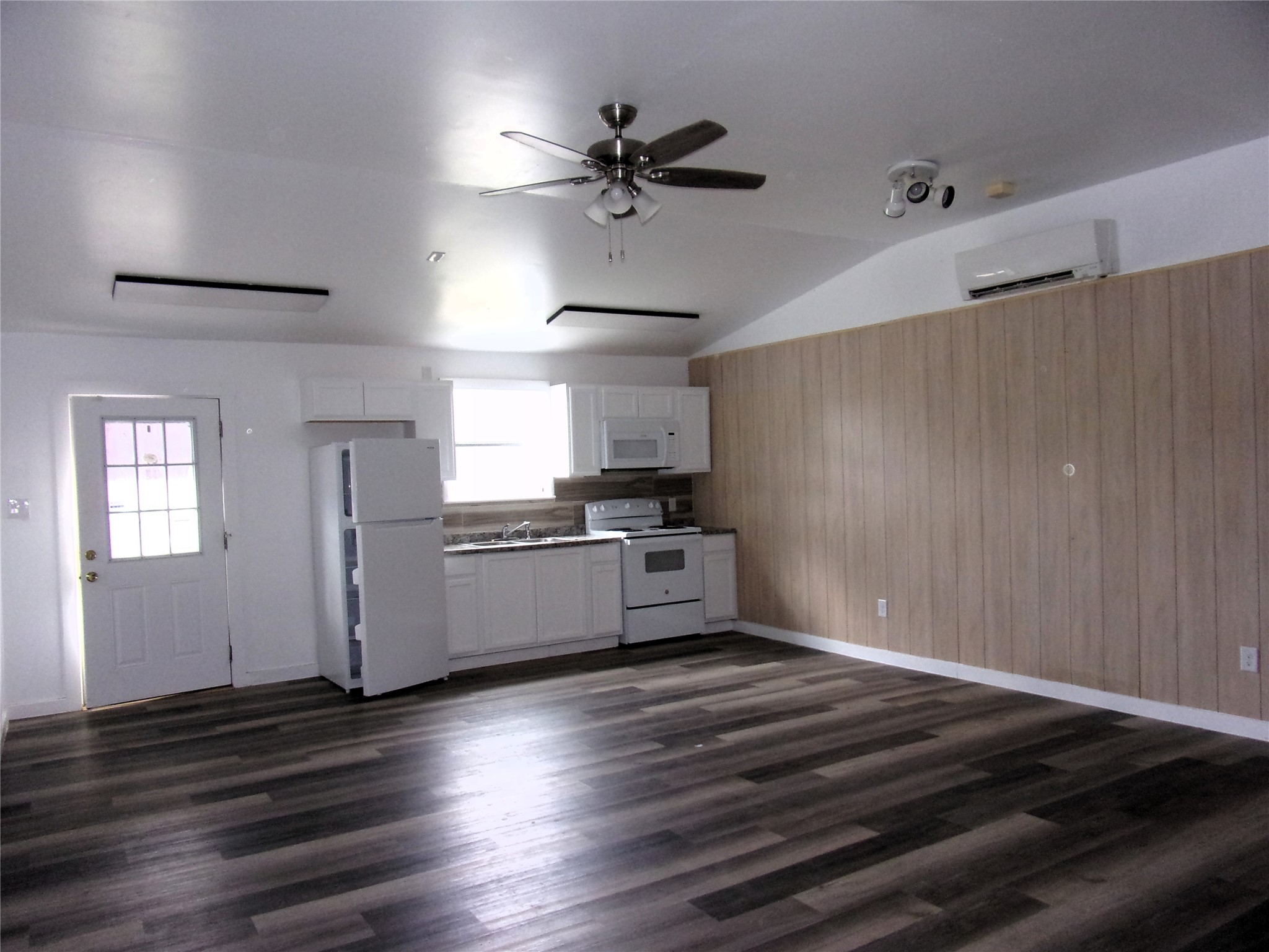 403 S Live Oak Street San Saba TX 76877