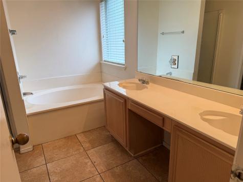 1547 Kensington Place Lancaster TX 75134