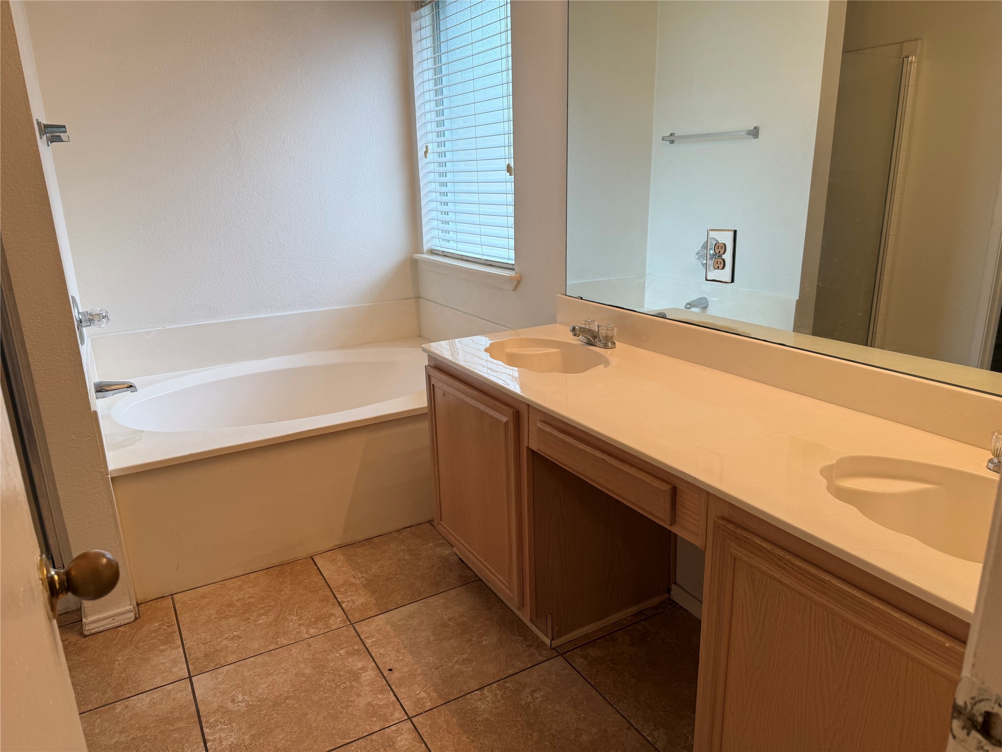 1547 Kensington Place Lancaster TX 75134