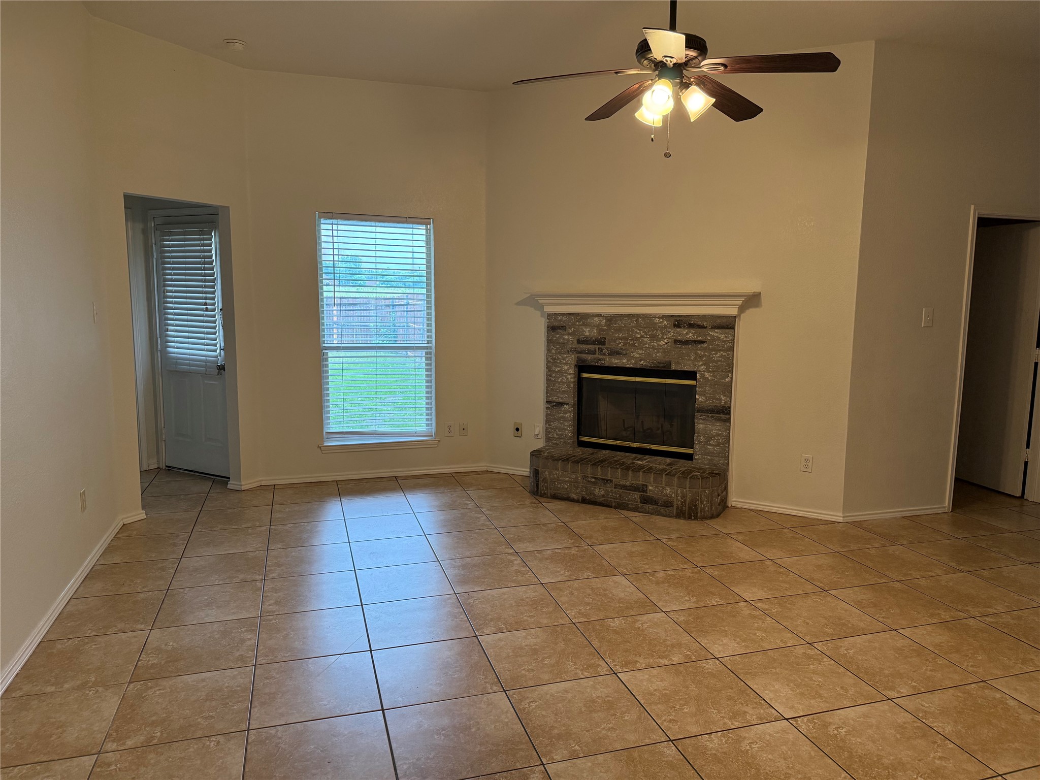 1547 Kensington Place Lancaster TX 75134