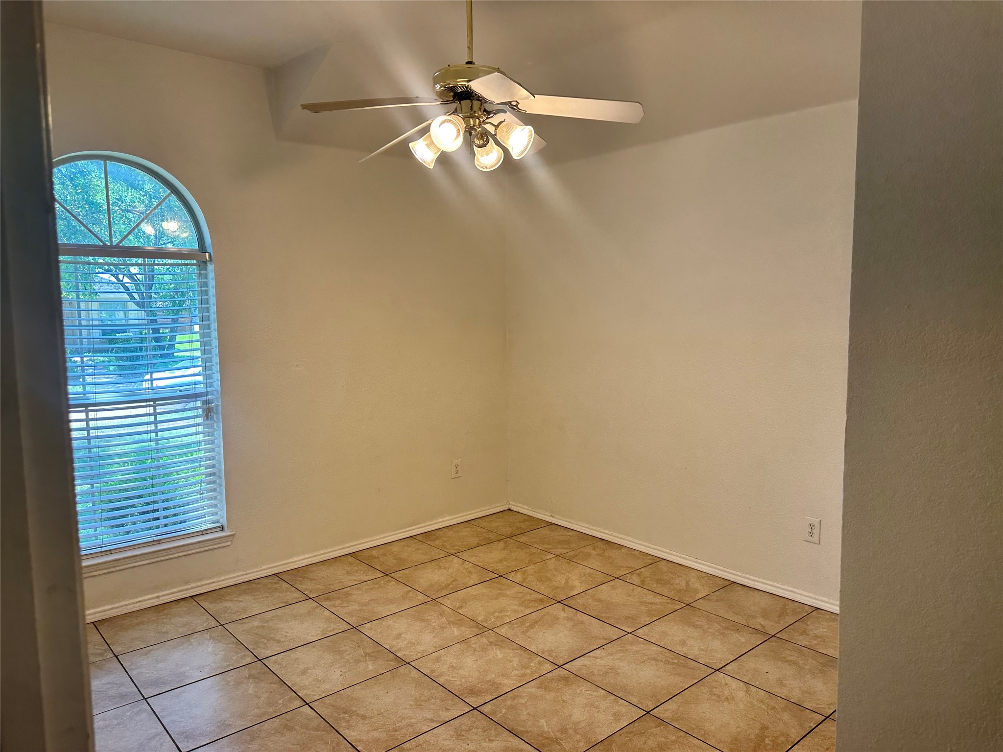 1547 Kensington Place Lancaster TX 75134