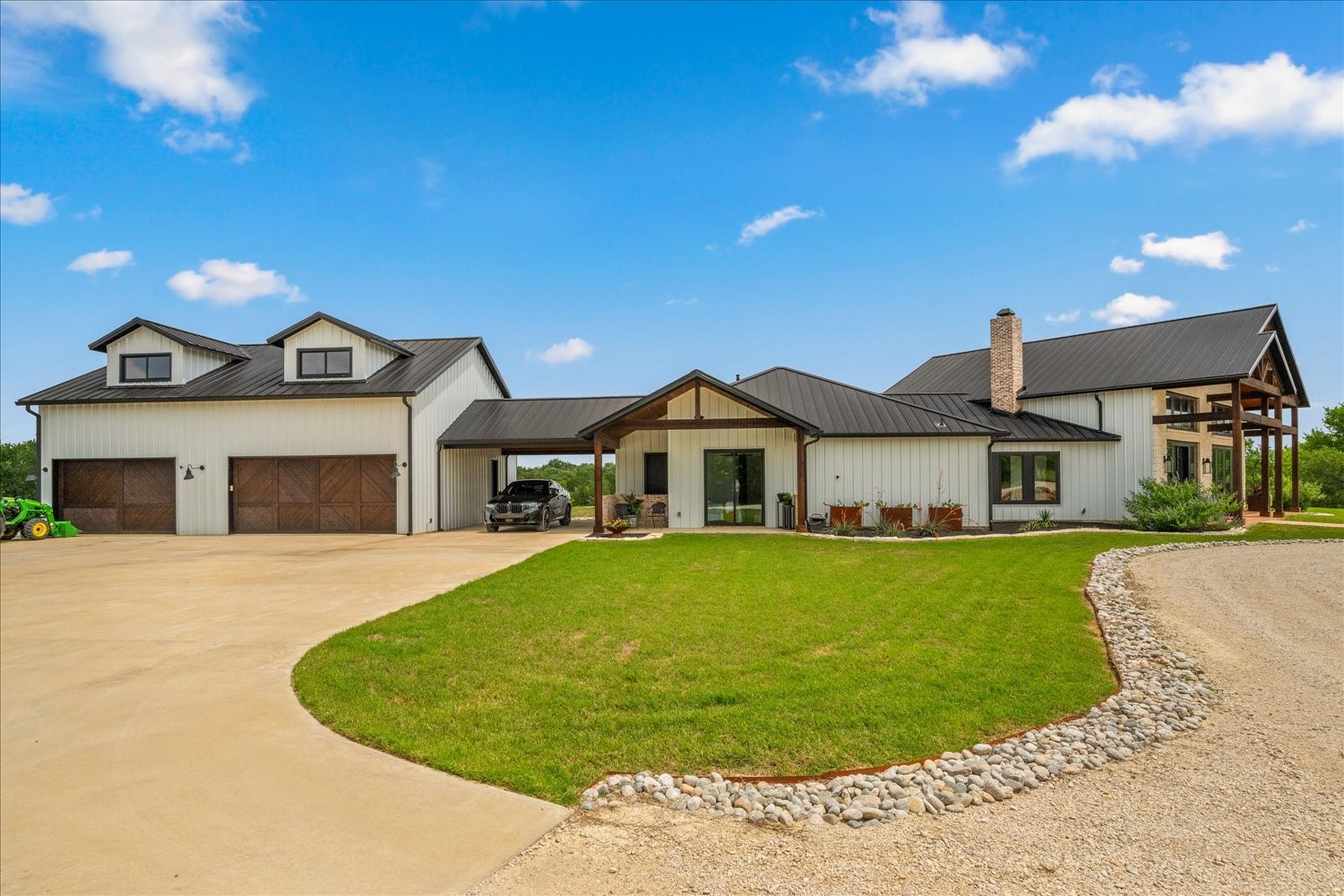 645 County Road 4021 Savoy TX 75479