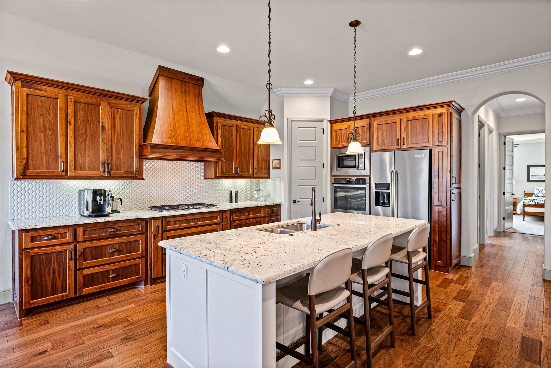 8501 Kingsley Circle Granbury TX 76049