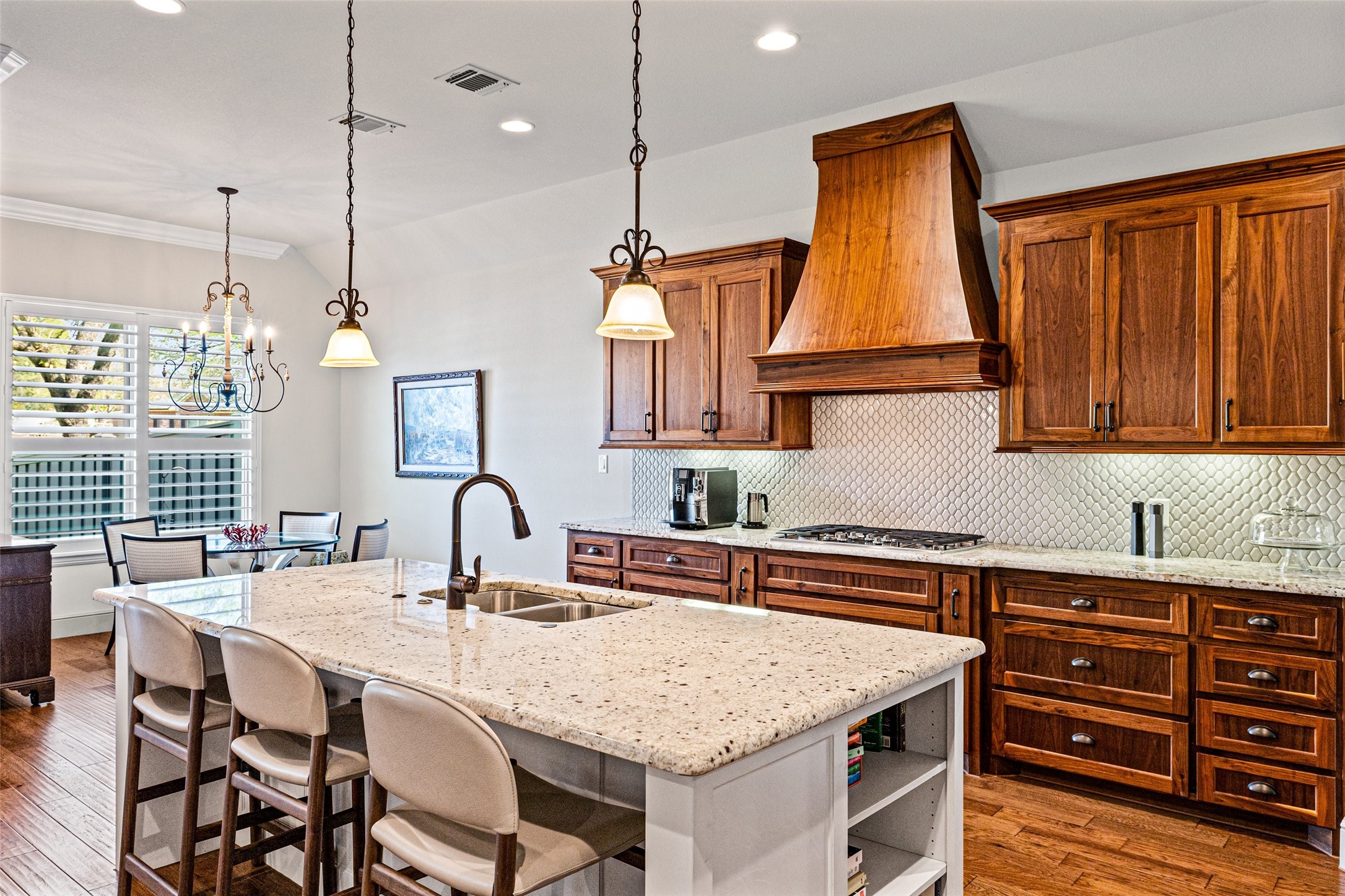 8501 Kingsley Circle Granbury TX 76049