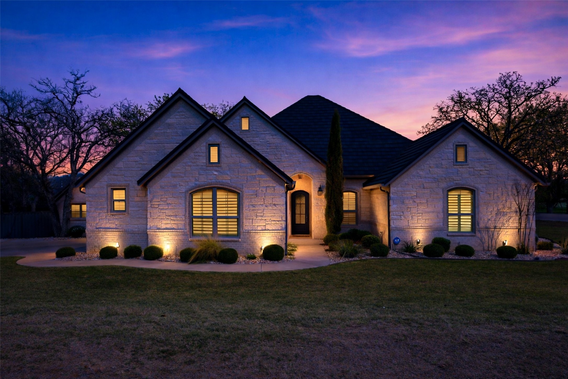 8501 Kingsley Circle Granbury TX 76049
