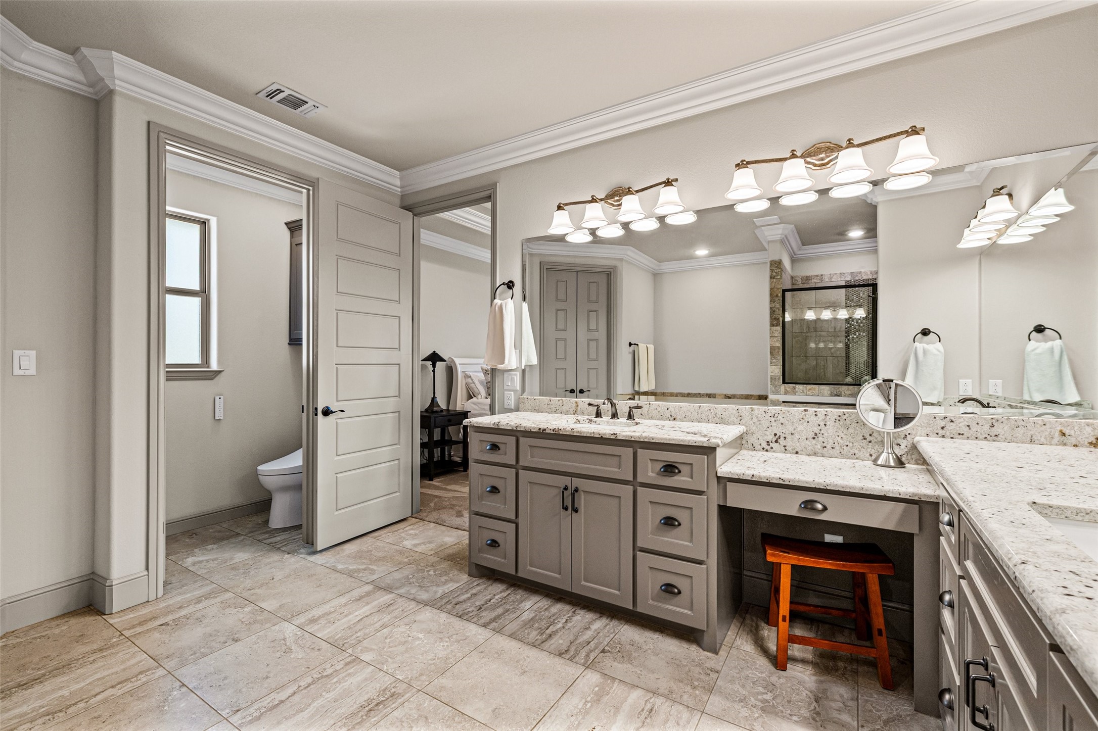 8501 Kingsley Circle Granbury TX 76049