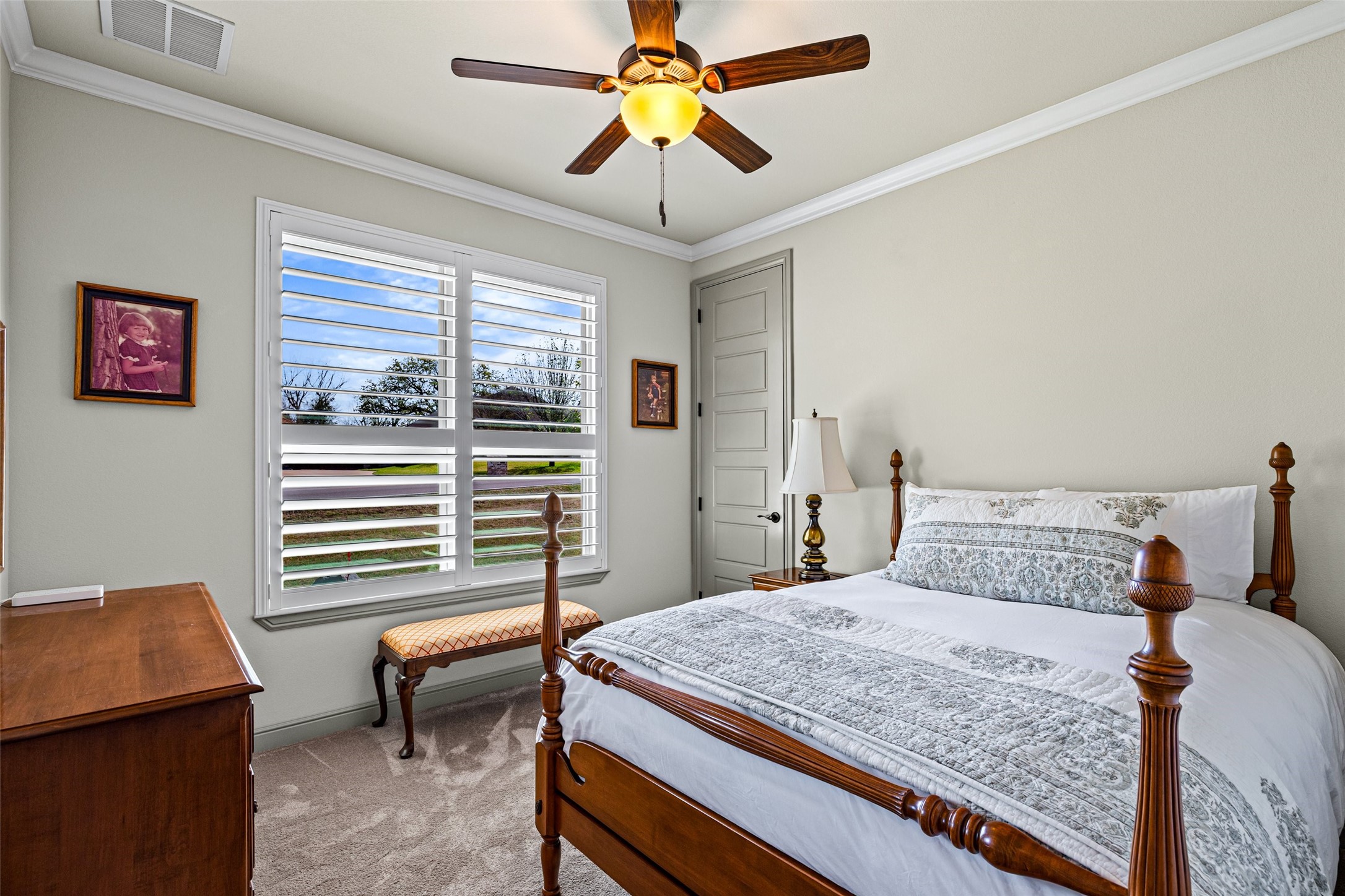 8501 Kingsley Circle Granbury TX 76049