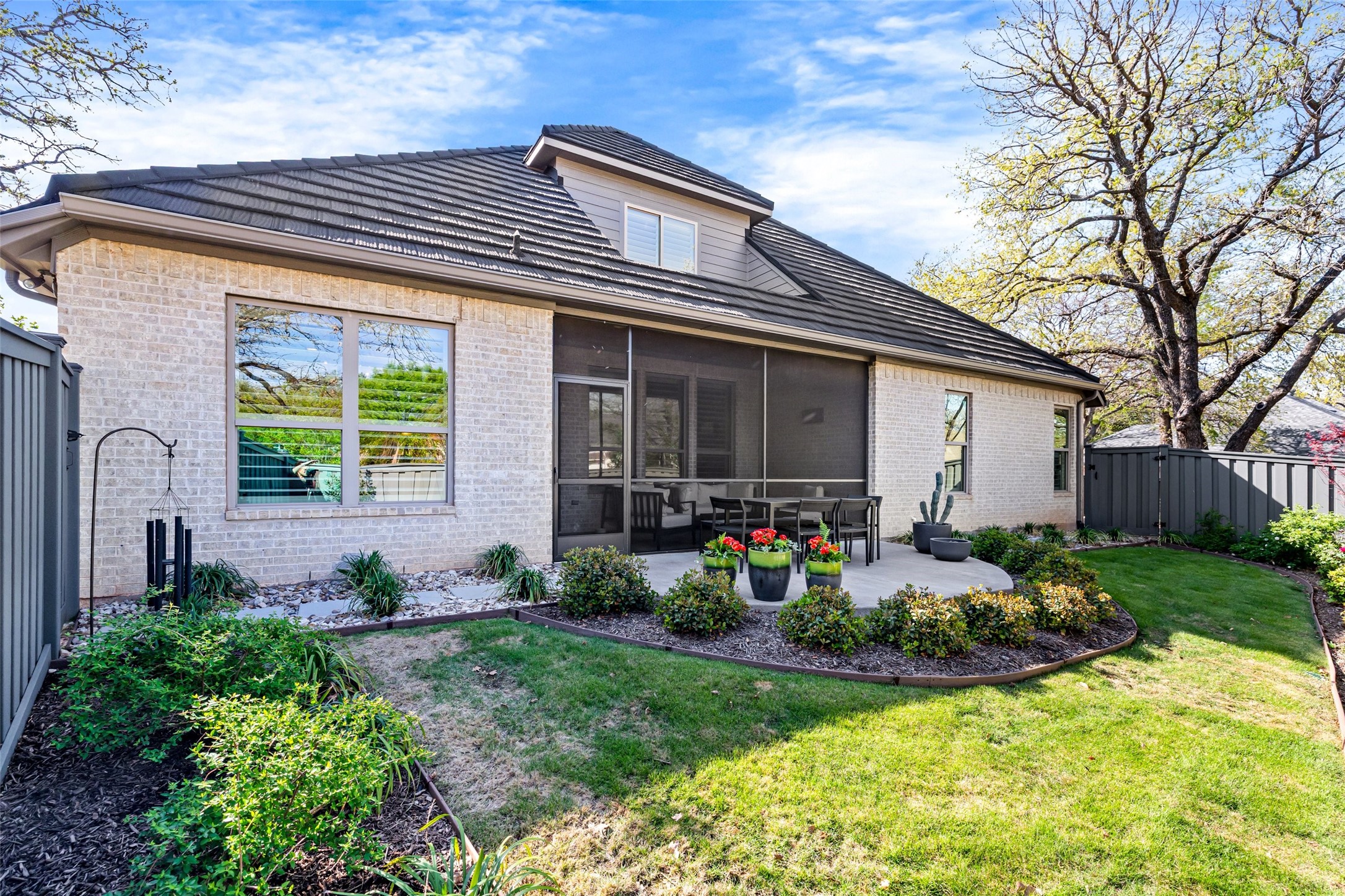 8501 Kingsley Circle Granbury TX 76049