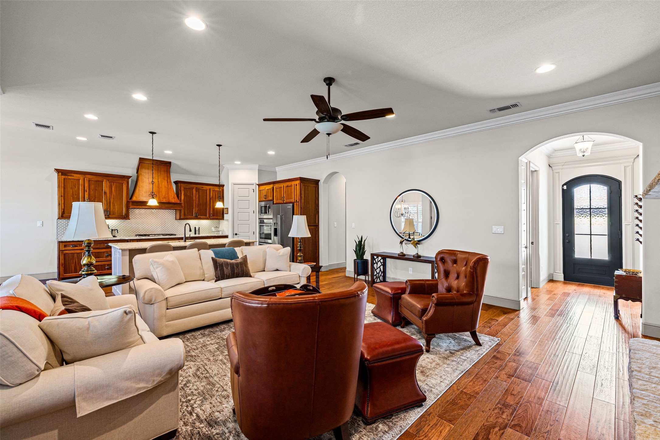 8501 Kingsley Circle Granbury TX 76049