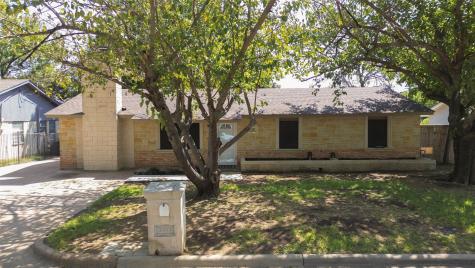 2442 Lakeshore Drive Grand Prairie TX 75051