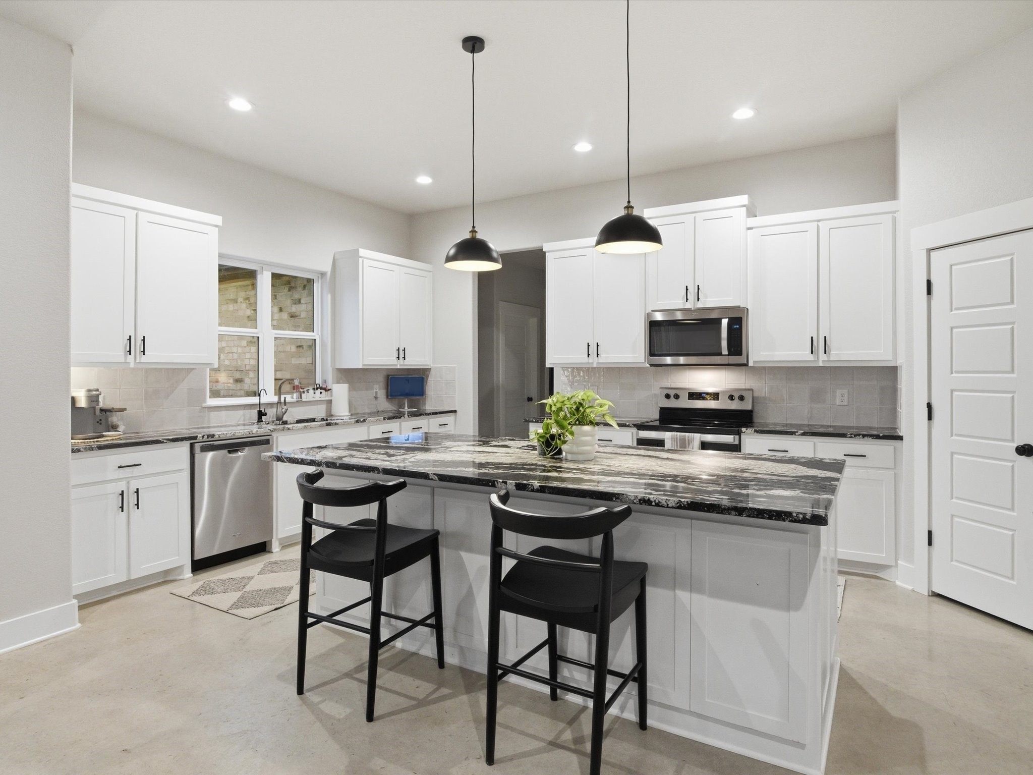 199 Graystone Weatherford TX 76088