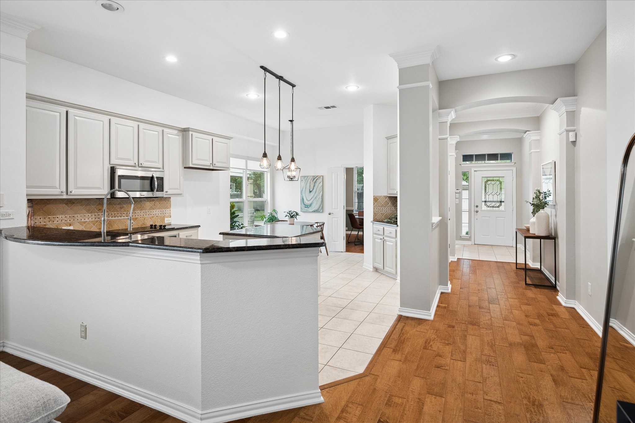 120 Myrtle Creek Grapevine TX 76051