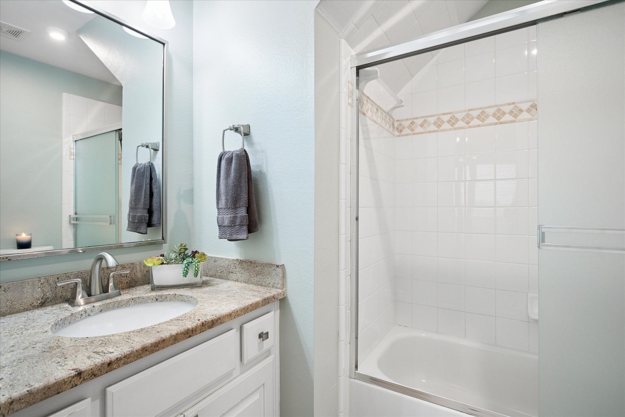 120 Myrtle Creek Grapevine TX 76051