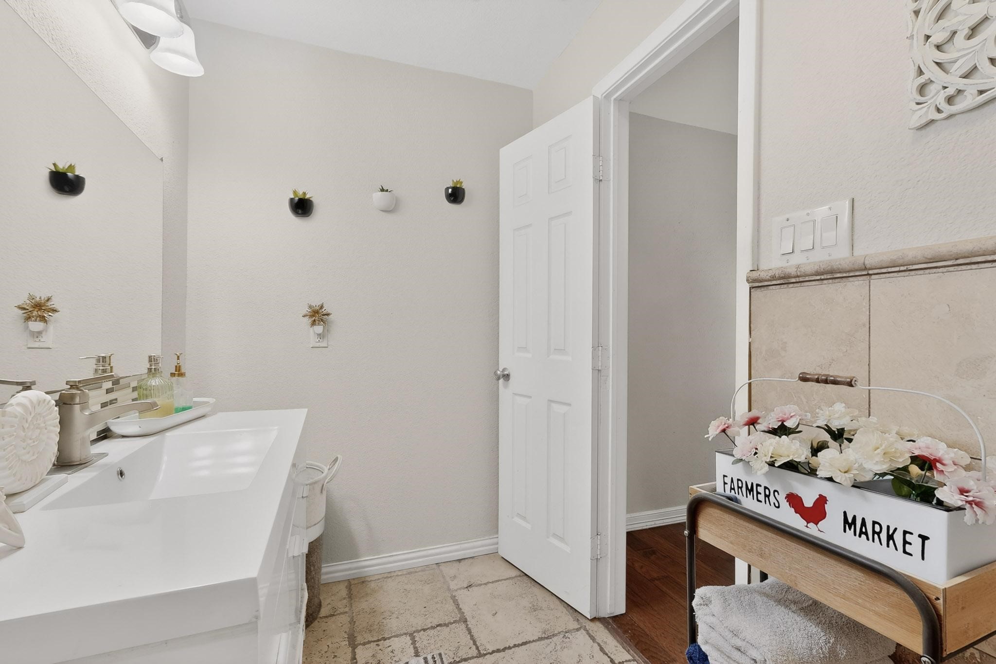 3402 Aquarius Circle Garland TX 75044