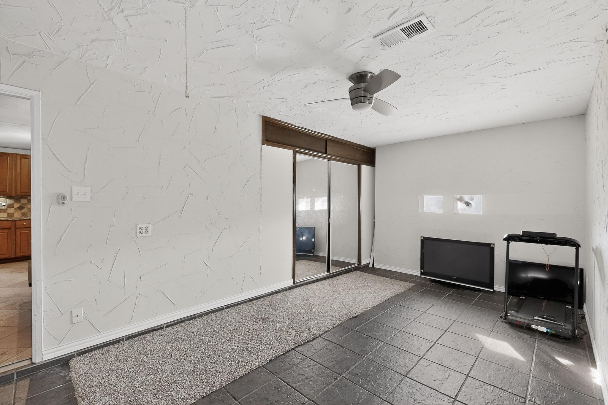 3402 Aquarius Circle Garland TX 75044