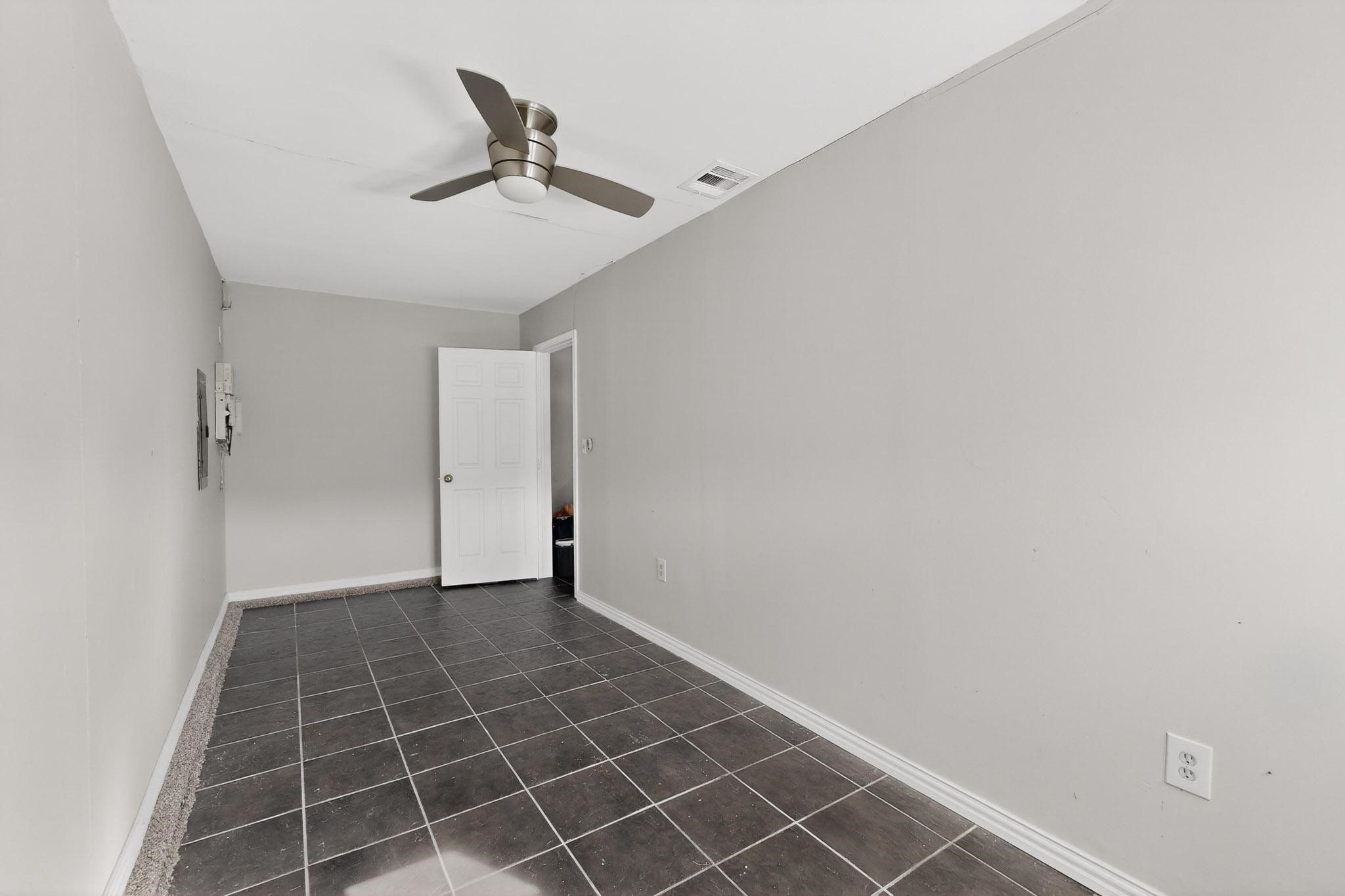 3402 Aquarius Circle Garland TX 75044