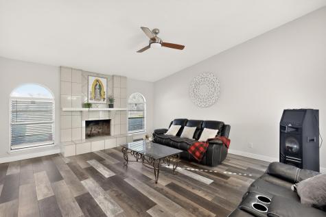 3402 Aquarius Circle Garland TX 75044