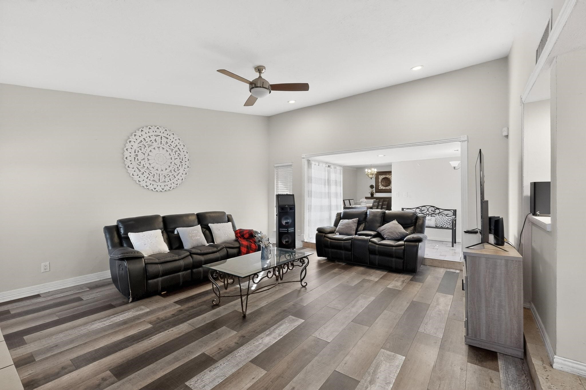 3402 Aquarius Circle Garland TX 75044