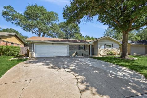 736 Ponderosa Drive Hurst TX 76053