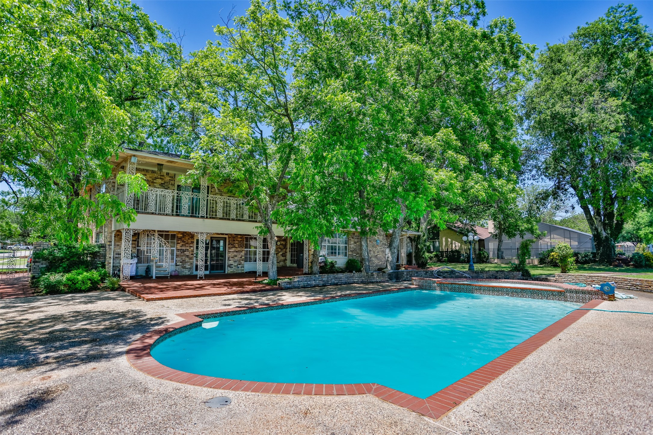 1010 Aspen Road Gainesville TX 76240