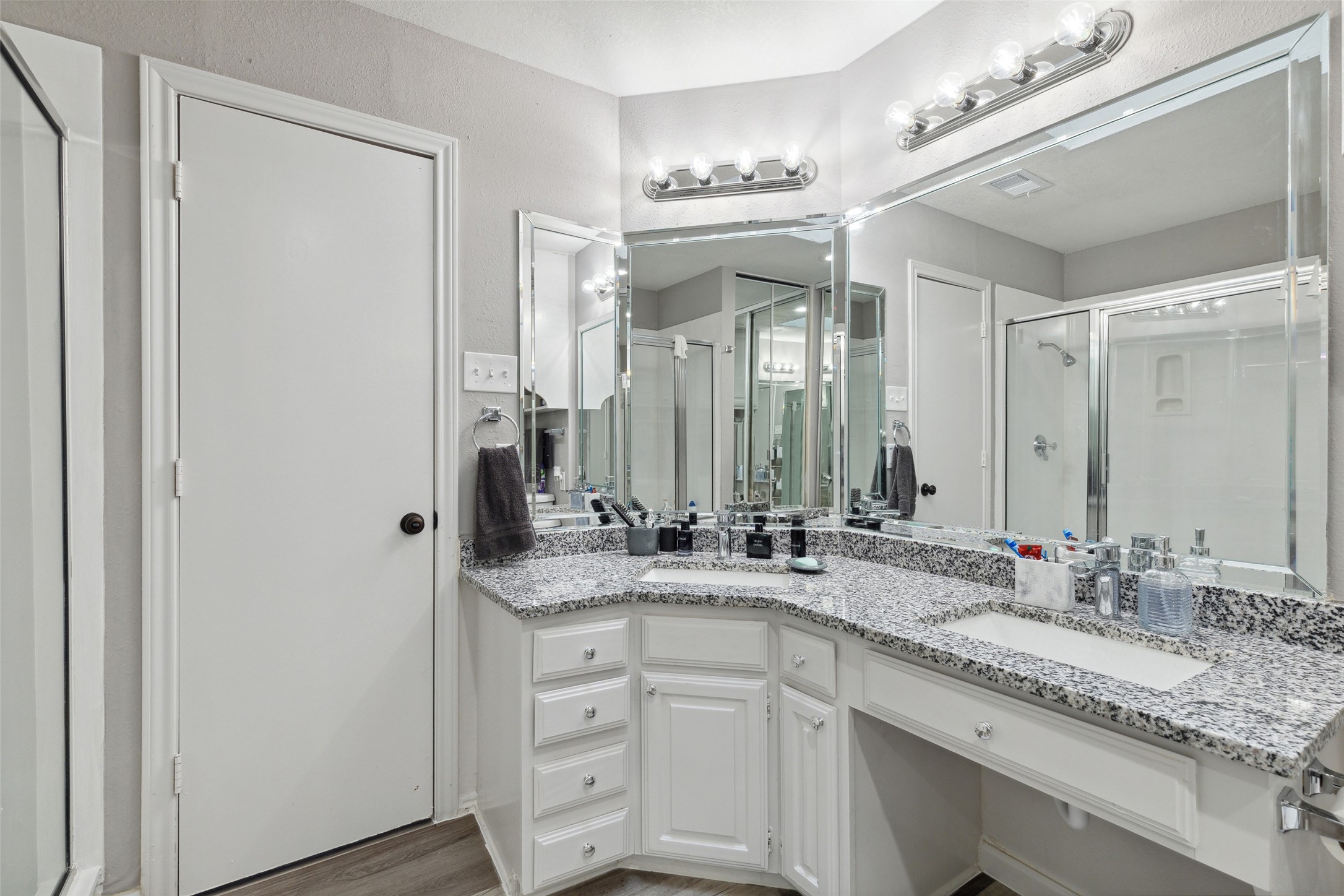 19016 Tupelo Lane Dallas TX 75287