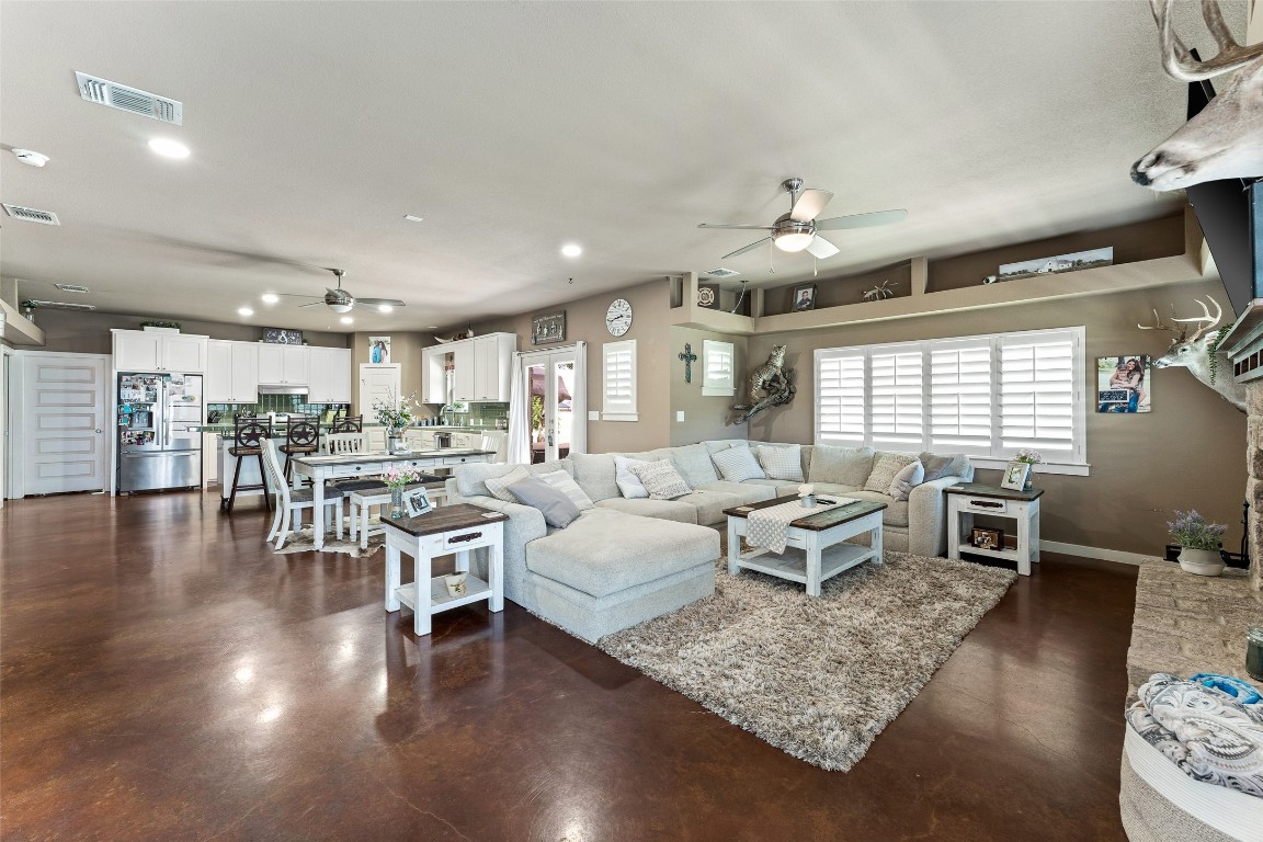 8252 Money Lane Fort Worth TX 76126