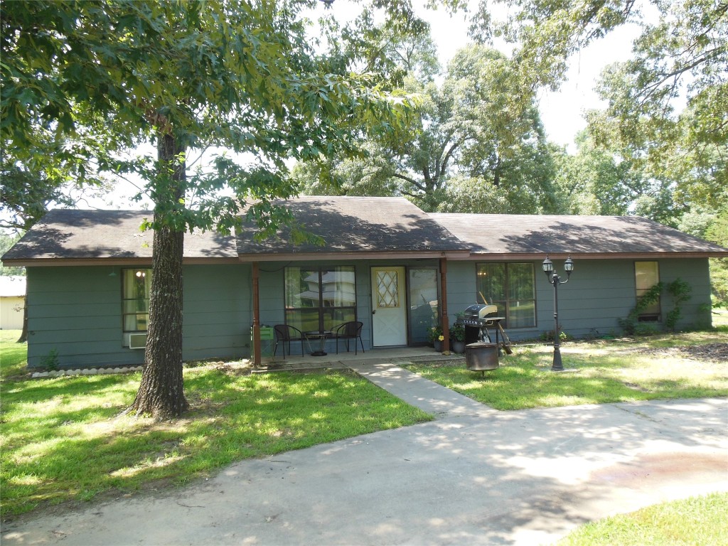 27 County Road 44120 Powderly TX 75473