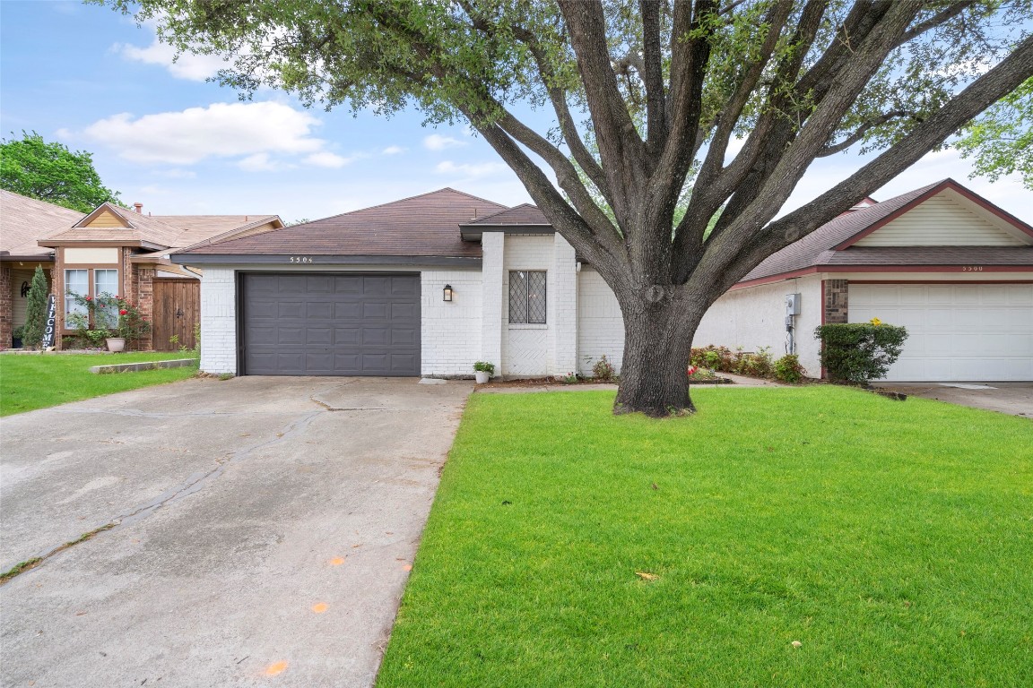 5504 Village Green Drive Mesquite TX 75150