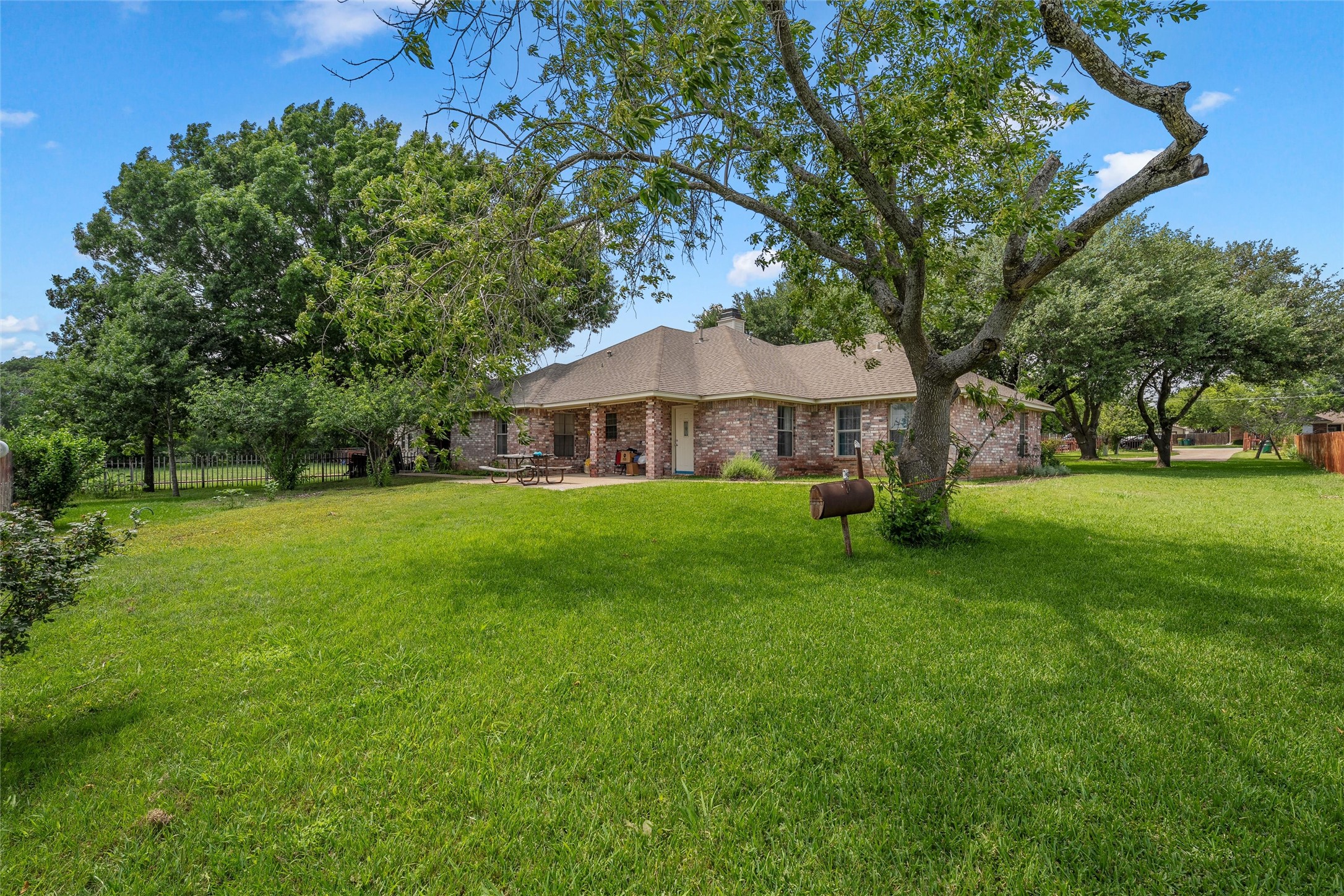 1692 W Tate Street Robinson TX 76706