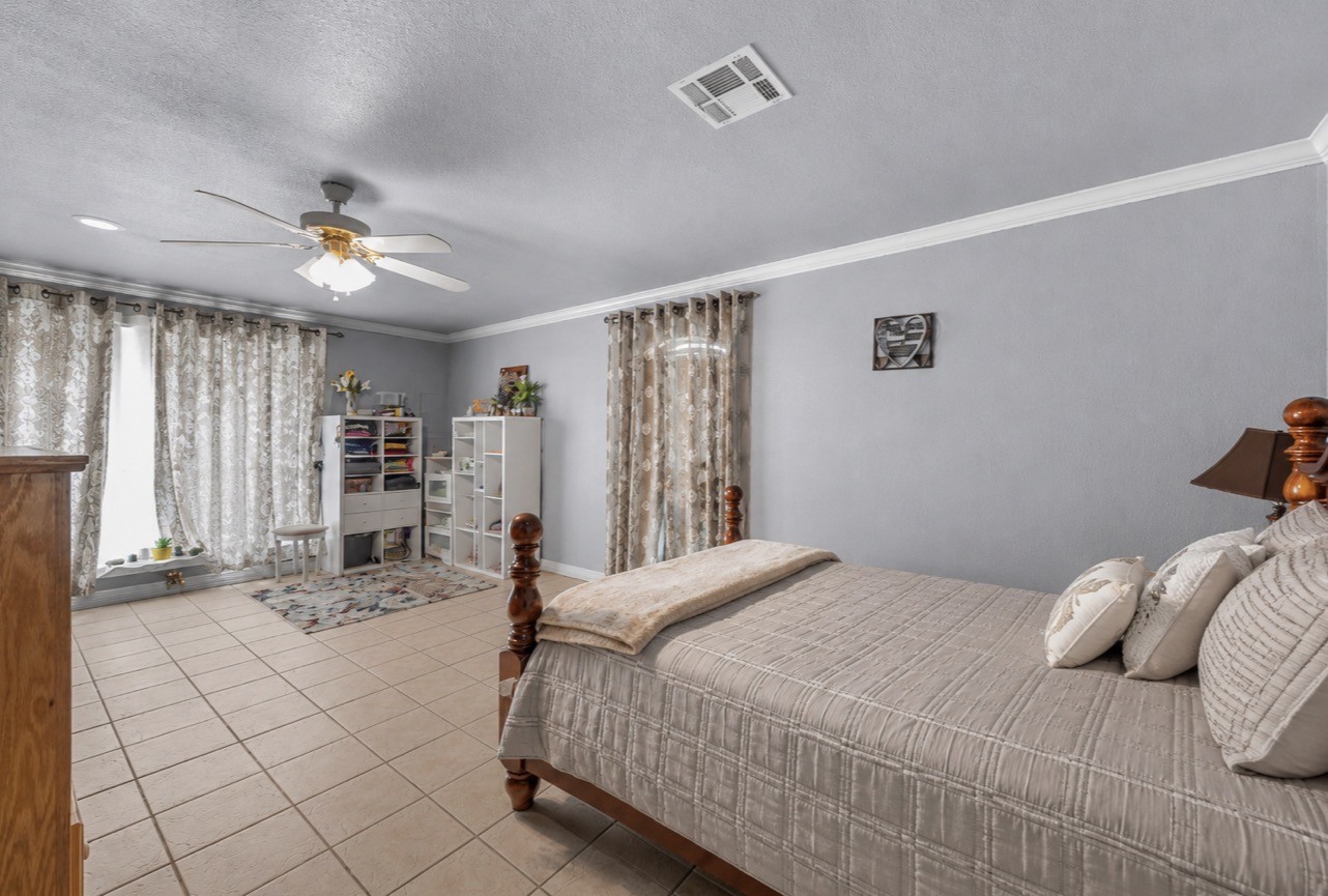 1692 W Tate Street Robinson TX 76706
