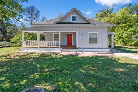 416 N College Street Lindale TX 75771
