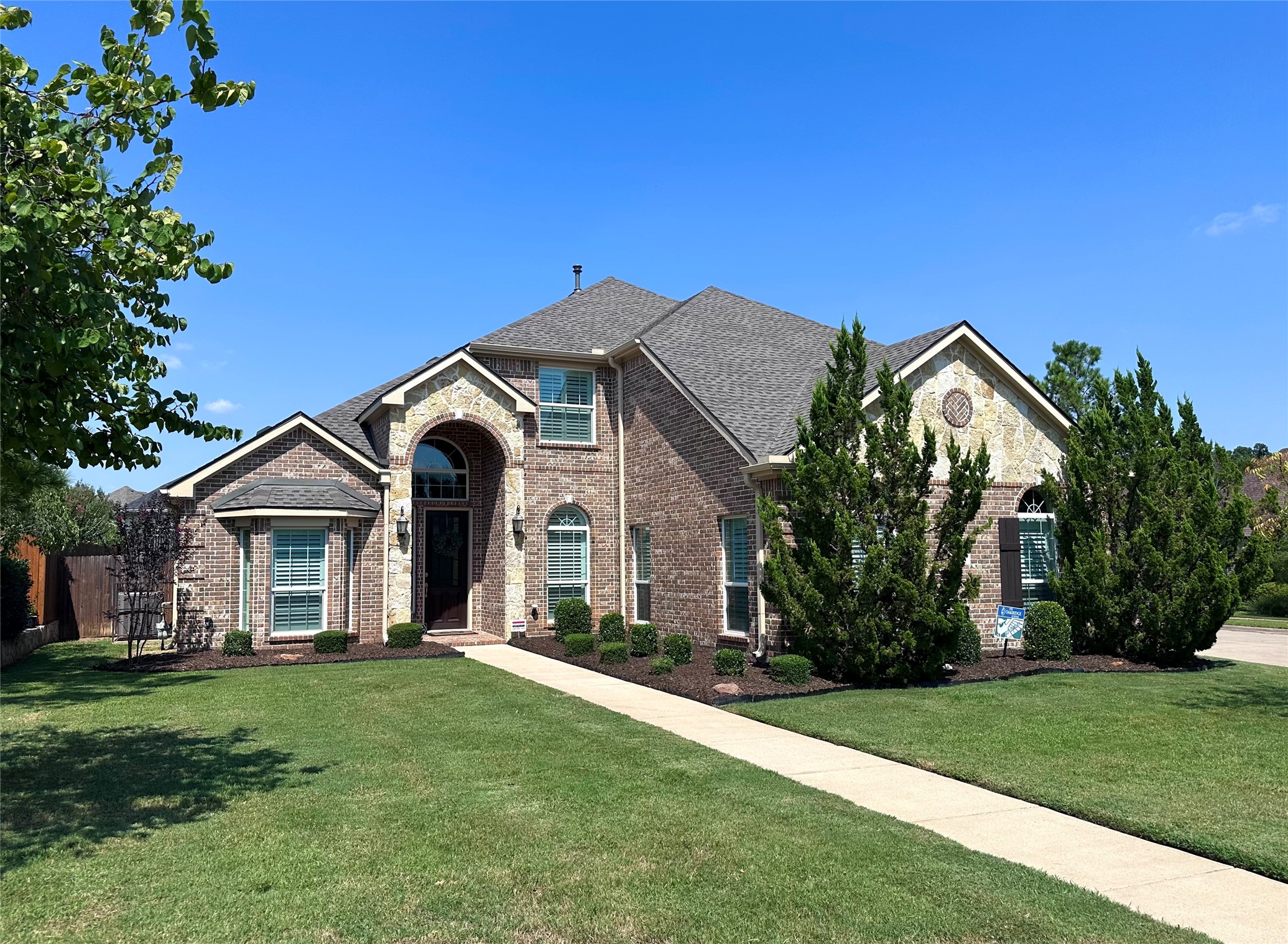 504 Oak Forest Court Kennedale TX 76060