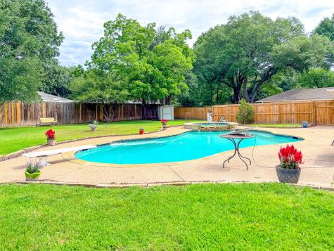 1604 Crestmont Avenue Corsicana TX 75110