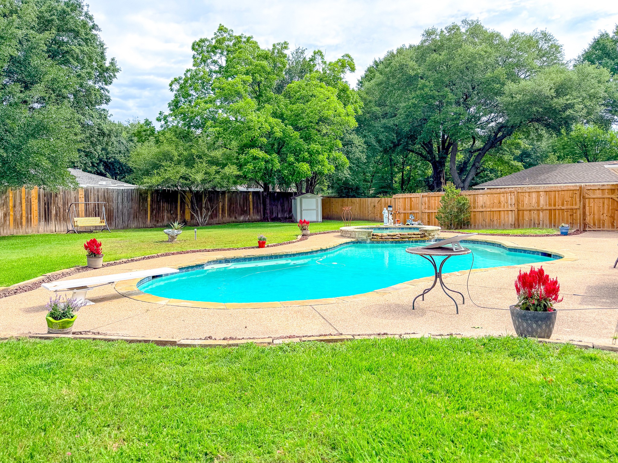 1604 Crestmont Avenue Corsicana TX 75110