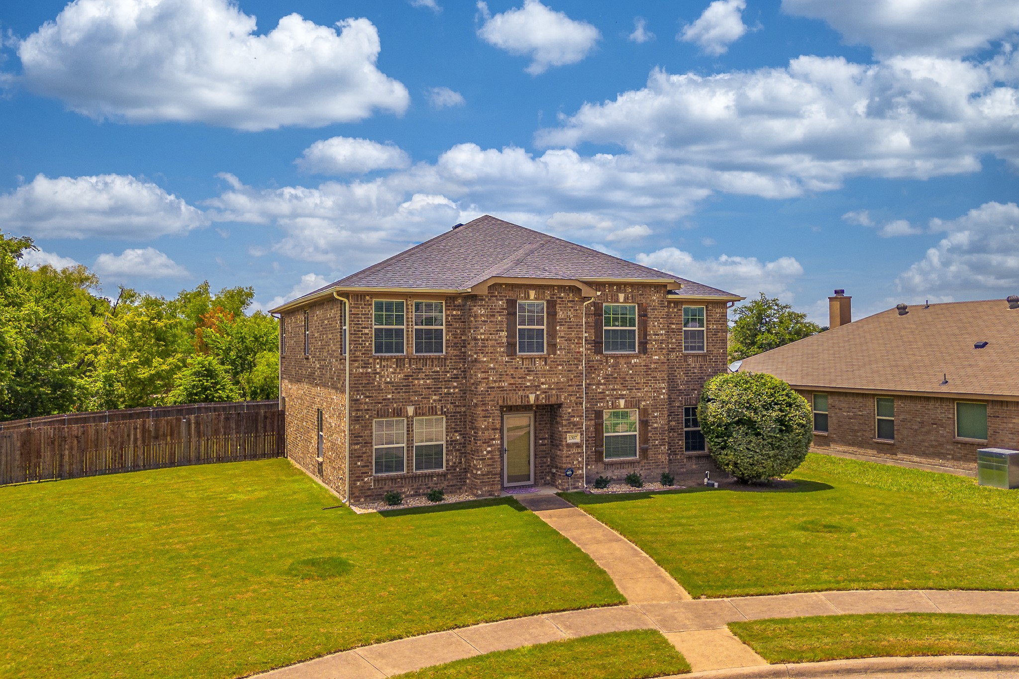 1307 Bluebonnet Court Desoto TX 75115