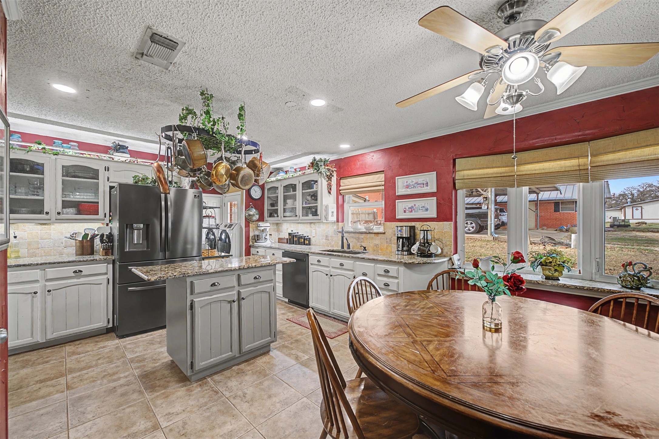 8240 Kramer Street Lillian TX 76061