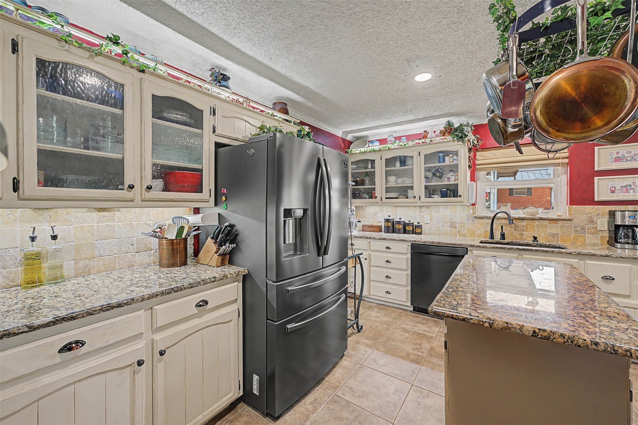 8240 Kramer Street Lillian TX 76061