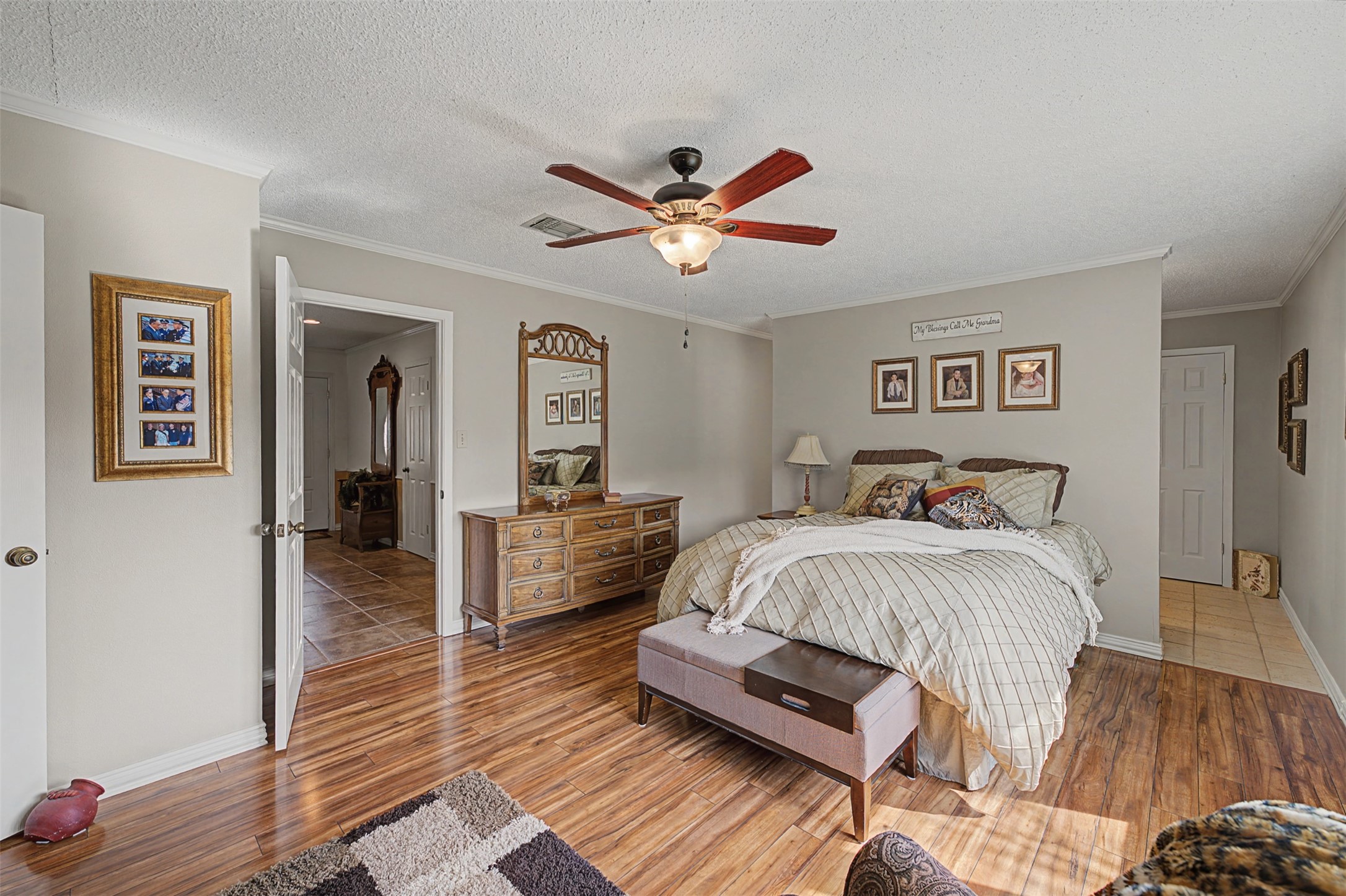 8240 Kramer Street Lillian TX 76061