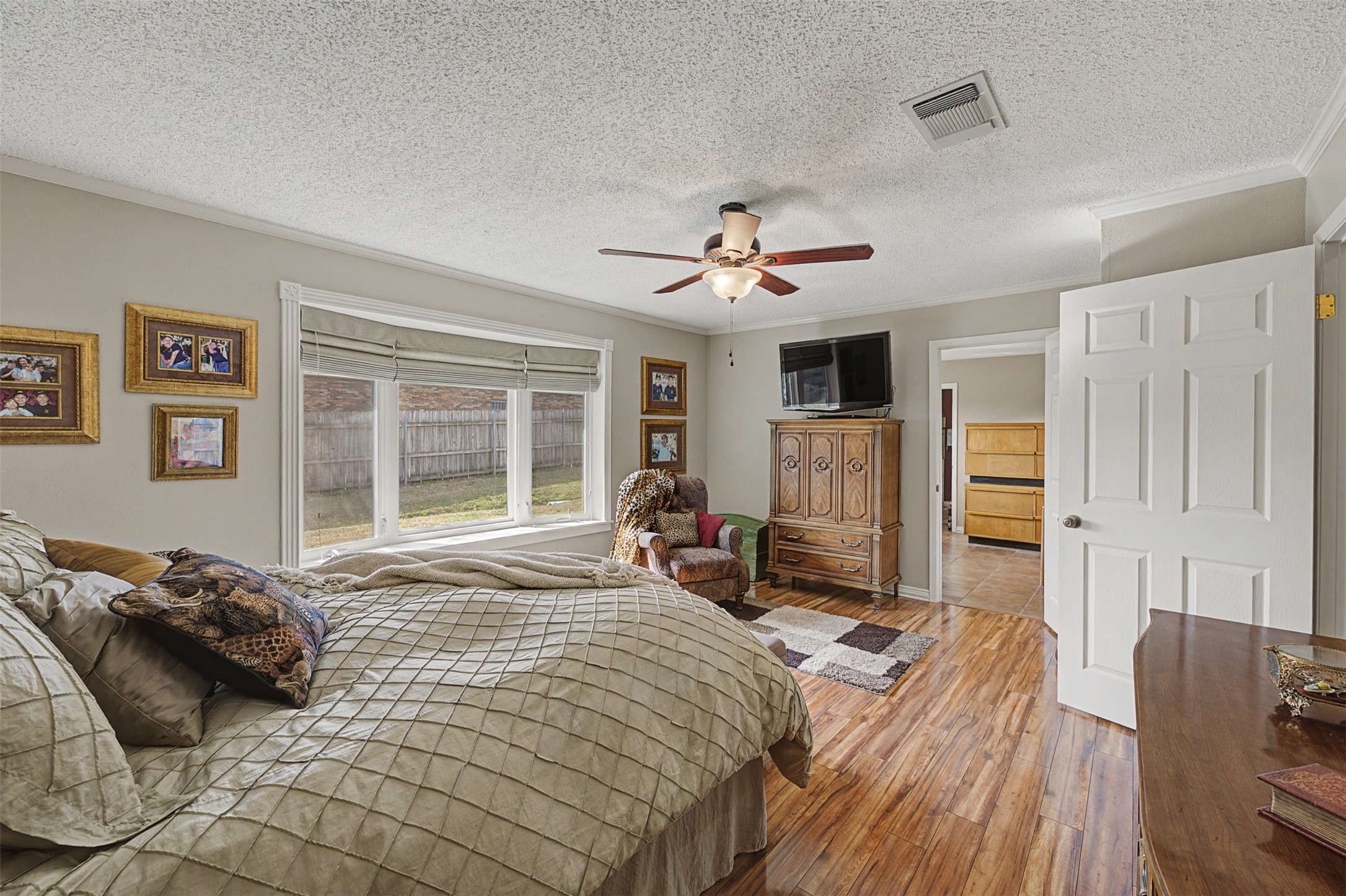 8240 Kramer Street Lillian TX 76061