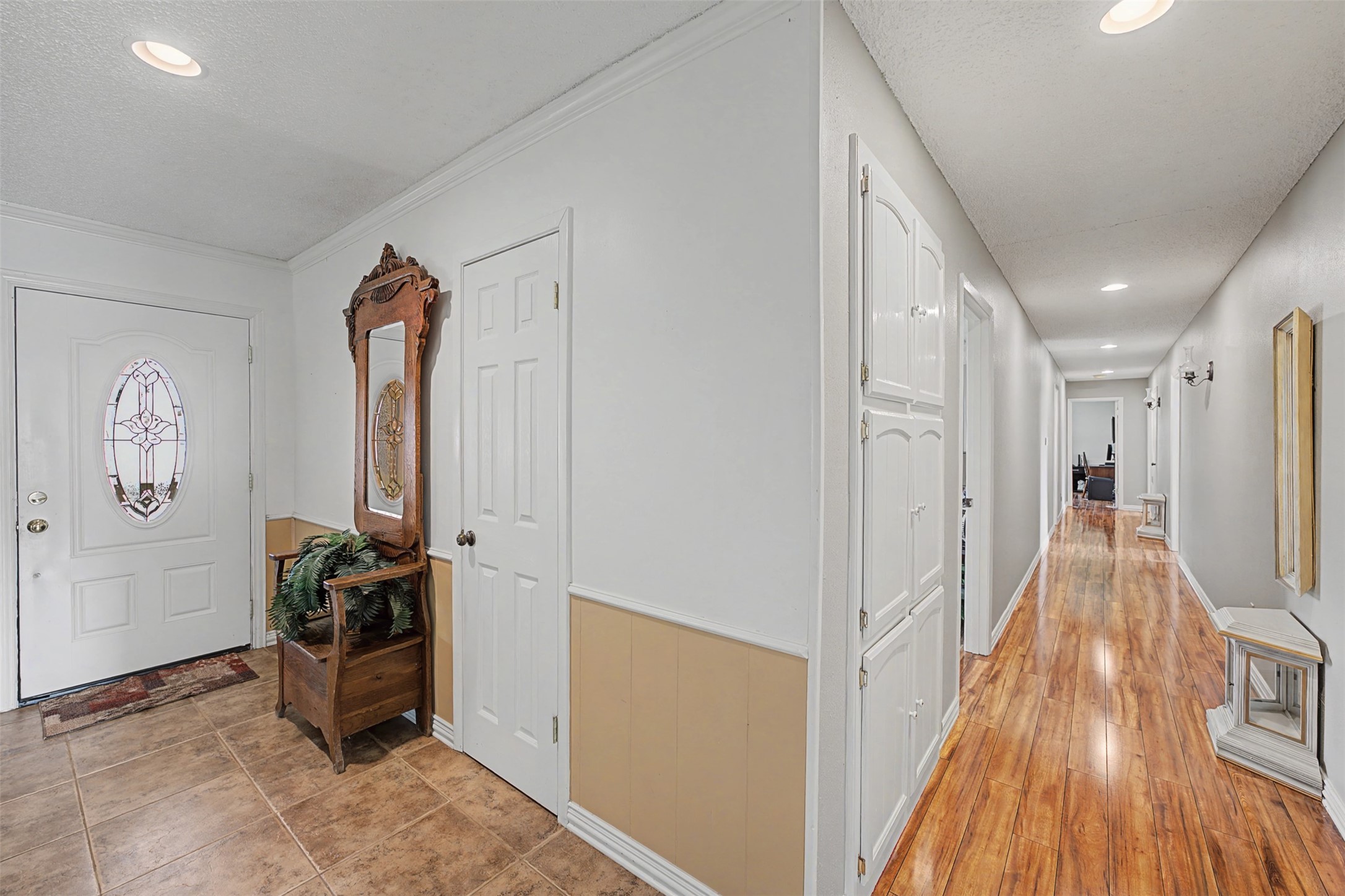 8240 Kramer Street Lillian TX 76061