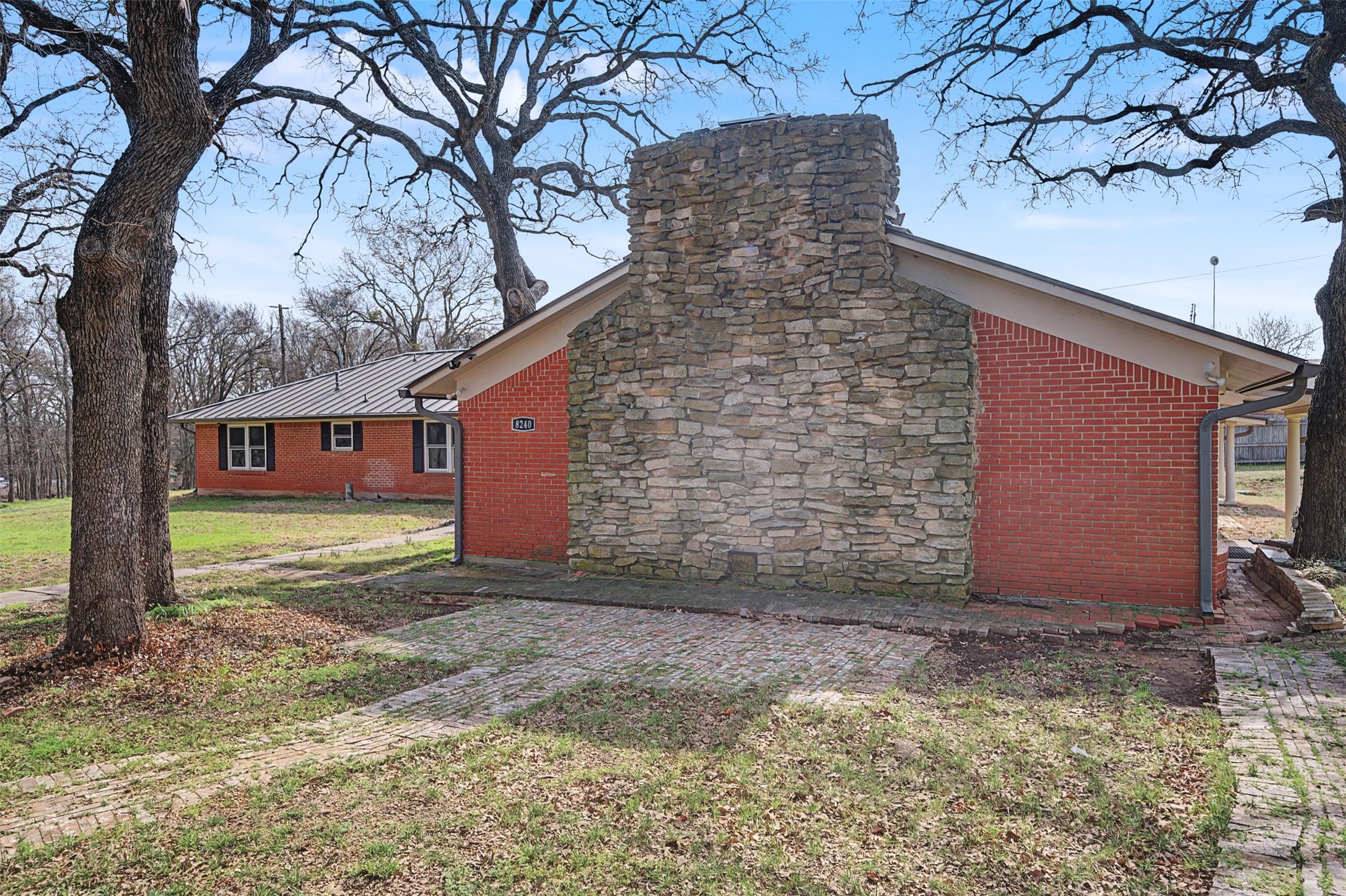 8240 Kramer Street Lillian TX 76061