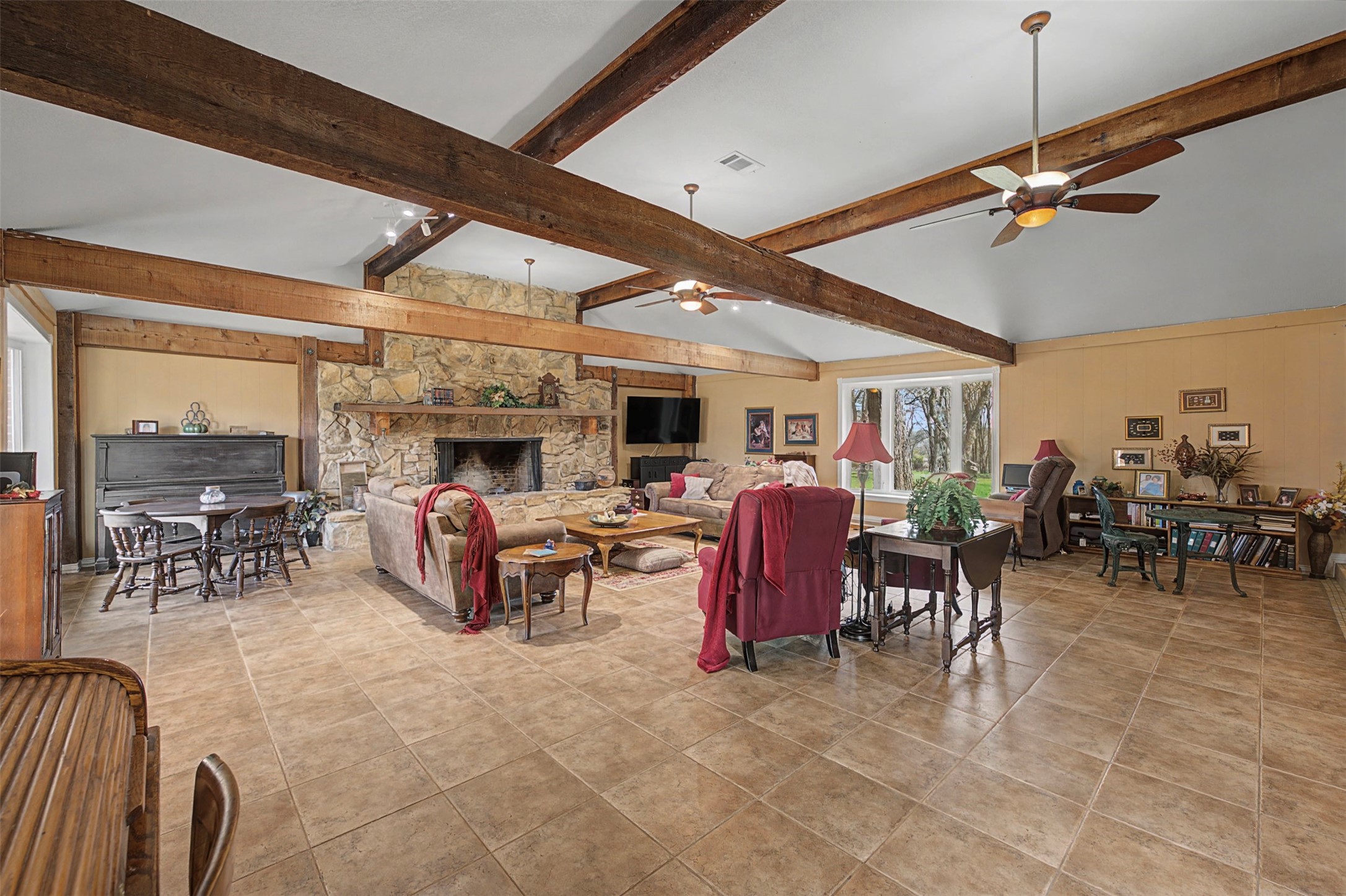 8240 Kramer Street Lillian TX 76061