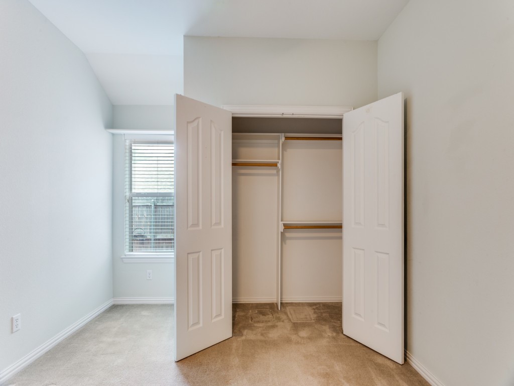 1014 Teresa Court Granbury TX 76048