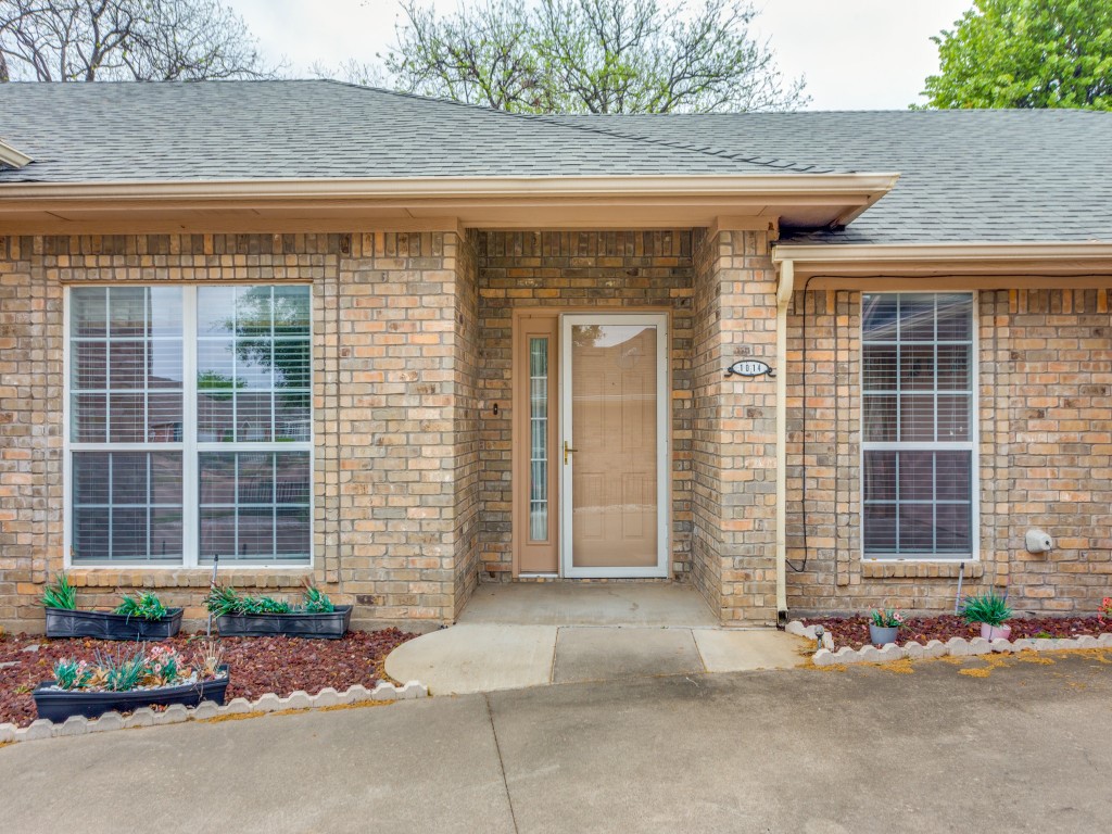 1014 Teresa Court Granbury TX 76048